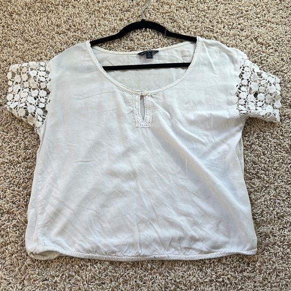 Women’s blouse - Picture 1 of 7